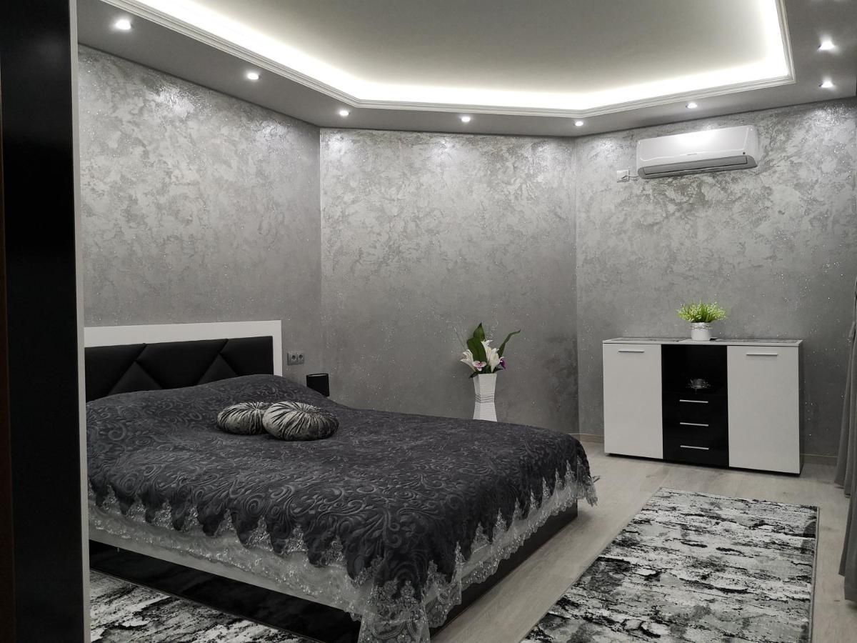 City Apartments - A Brand New Luxury & Comfy 2 Asenovgrad Dış mekan fotoğraf