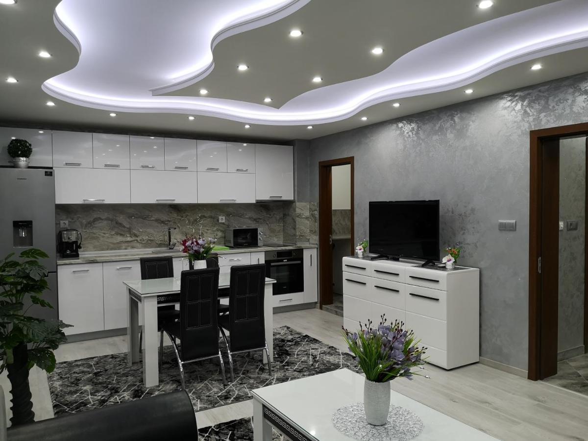 City Apartments - A Brand New Luxury & Comfy 2 Asenovgrad Dış mekan fotoğraf