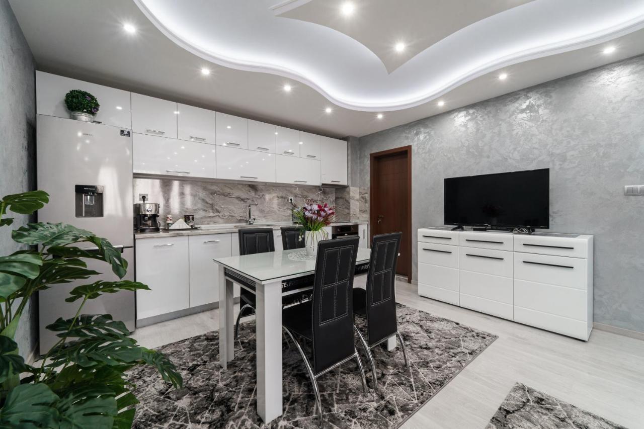 City Apartments - A Brand New Luxury & Comfy 2 Asenovgrad Dış mekan fotoğraf